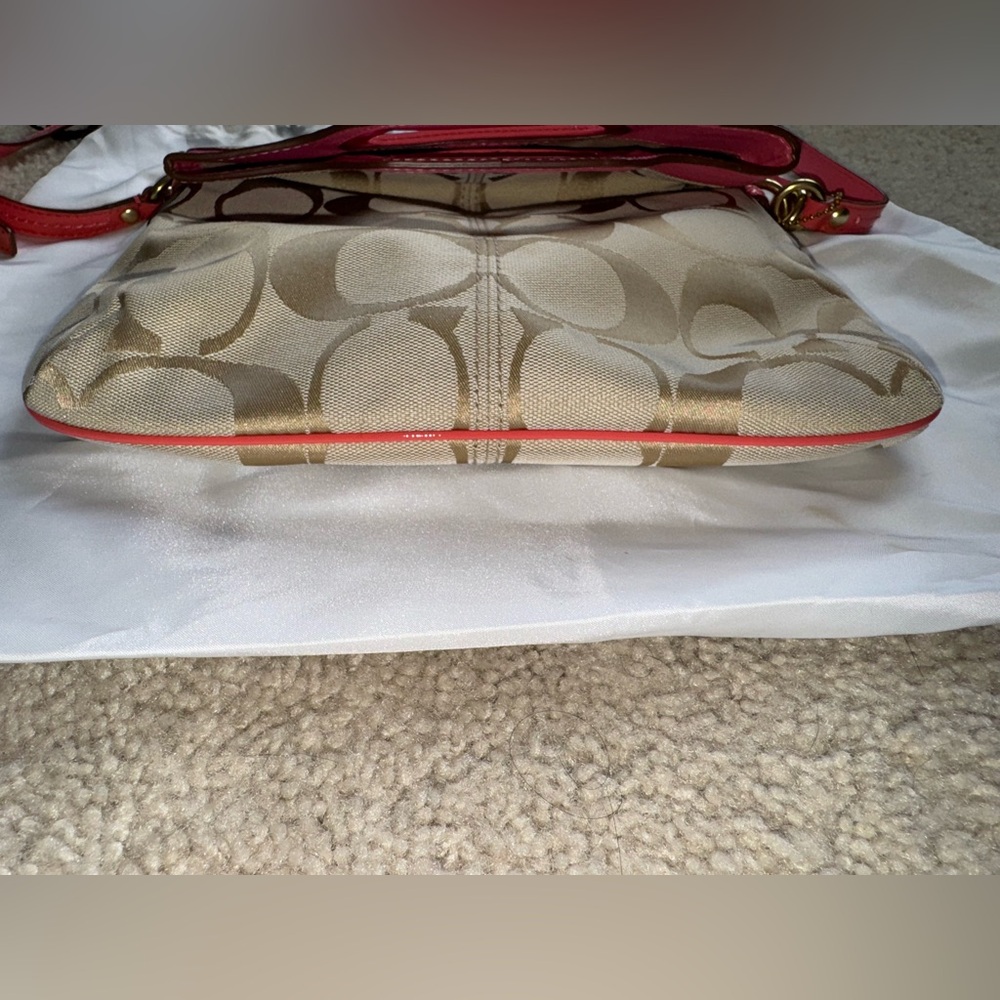 NWOT COACH AUTHENTIC BONNIE FOLD OVER SATCHEL BEIGE PINK - Picture 4 of 13